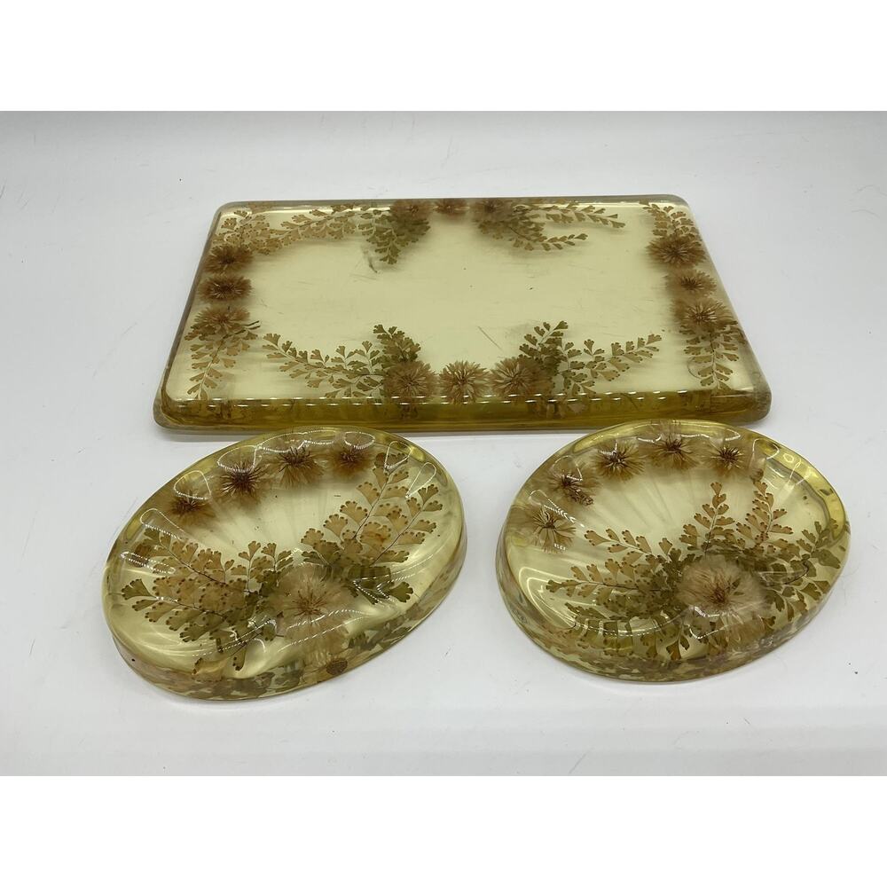 Vintage Lucite Resin Vanity Tray 2 Soap Dishes Set Embedded Flowers‎ Mid Century